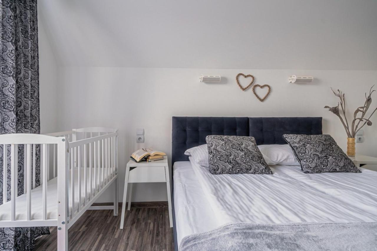 Tybet Domki I Apartamenty Bukowina Tatrzańska Kültér fotó