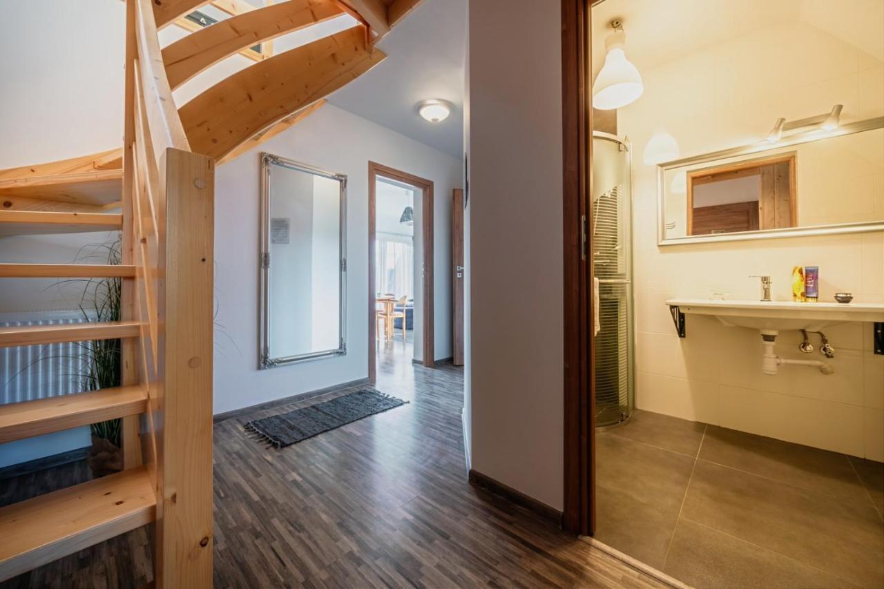 Tybet Domki I Apartamenty Bukowina Tatrzańska Kültér fotó